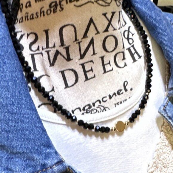 Black and gold short necklace with onyx and crystal - Picture 2 of 2